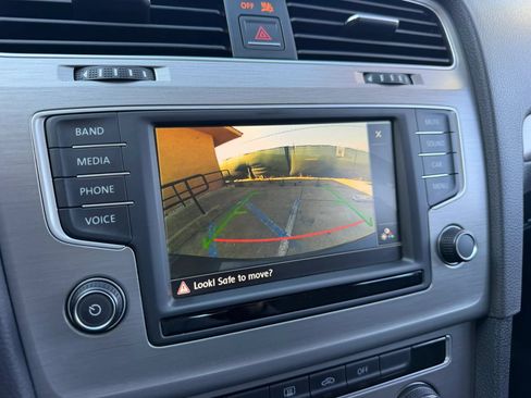 Used 2016 Volkswagen Golf S FWD image 14