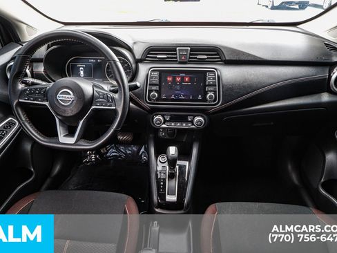 Used 2020 Nissan Versa SR w/ Convenience Package image 28