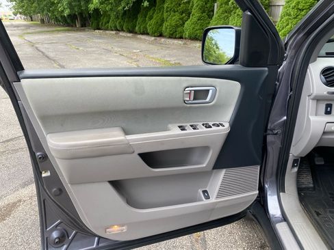 Used 2015 Honda Pilot LX image 10