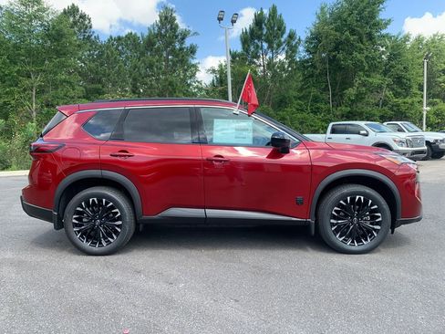 New 2026 Nissan Rogue SV FWD image 2