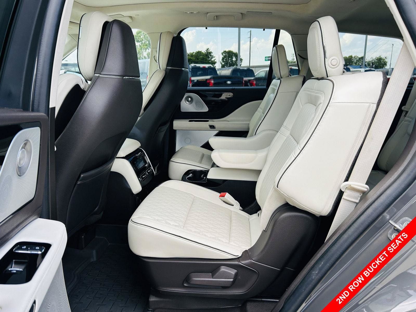 Used 2020 Lincoln Aviator Black Label w/ Class IV Trailer Tow Package AWD/4WD image 33