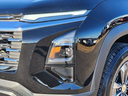 Used 2026 Chevrolet Equinox LT AWD/4WD image 8