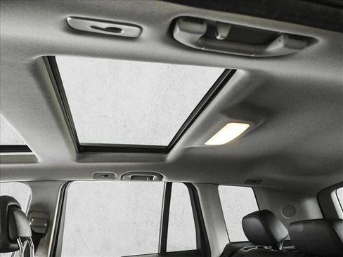 Used 2013 Mercedes-Benz GLK 350 4MATIC image 21