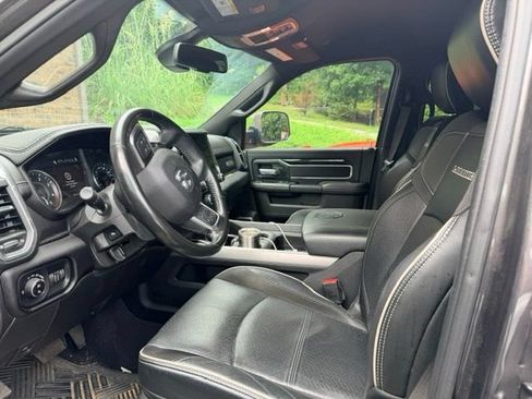 Used 2021 RAM 2500 Laramie AWD/4WD image 3