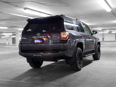 Used 2023 Toyota 4Runner SR5 Premium image 6