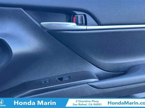 Used 2024 Toyota Camry SE image 20