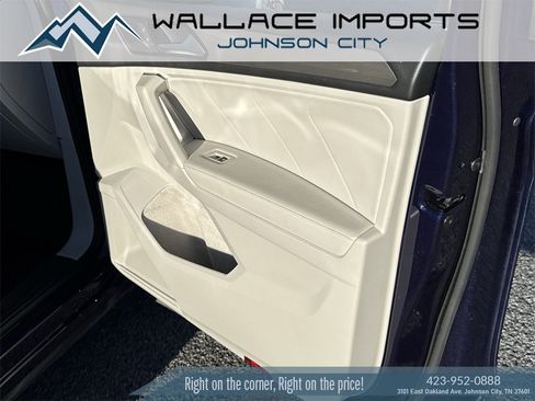 Certified 2022 Volkswagen Tiguan SE image 30