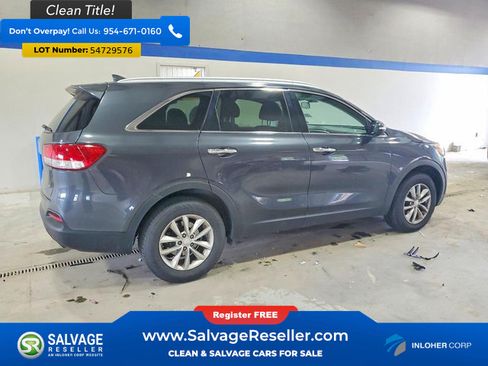 Used 2018 Kia Sorento FWD image 4