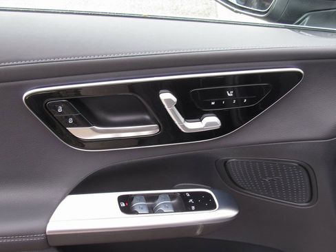 New 2025 Mercedes-Benz GLC 300 4MATIC image 13