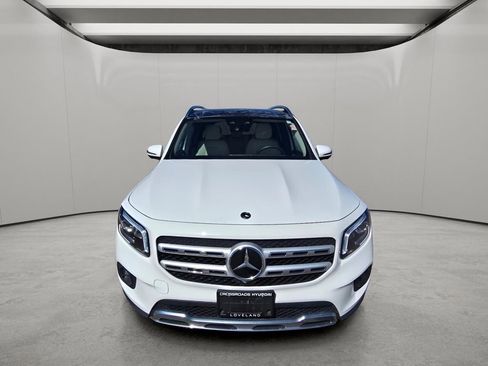 Used 2021 Mercedes-Benz GLB 250 4MATIC w/ Premium Package image 8