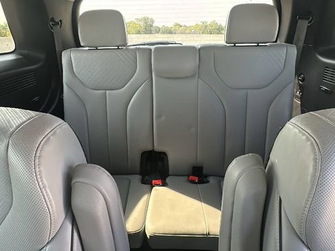 Used 2025 Hyundai Palisade SEL FWD image 33