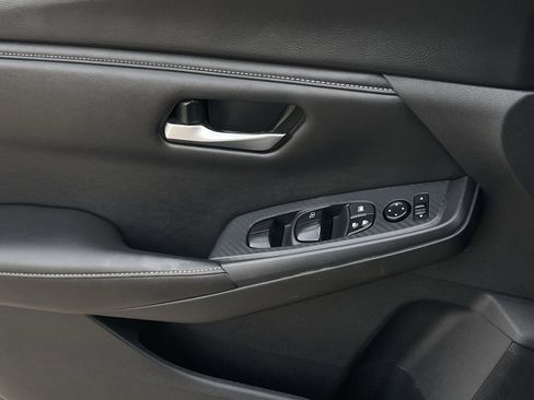 Used 2023 Nissan Sentra SV image 21