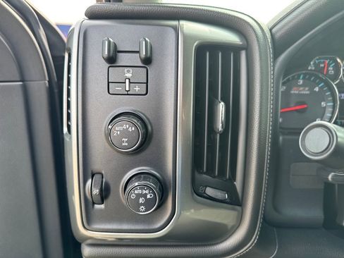 Used 2018 Chevrolet Silverado 1500 LTZ Z71 w/ Centennial Edition image 32