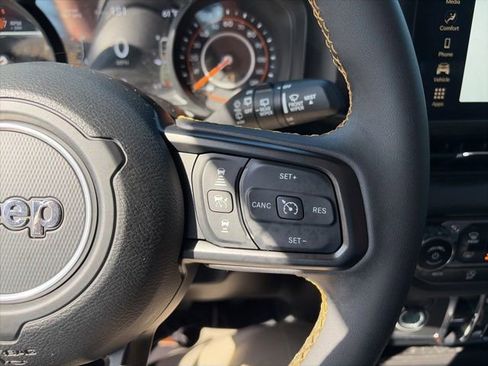 Used 2024 Jeep Wrangler Unlimited Sport AWD/4WD image 18