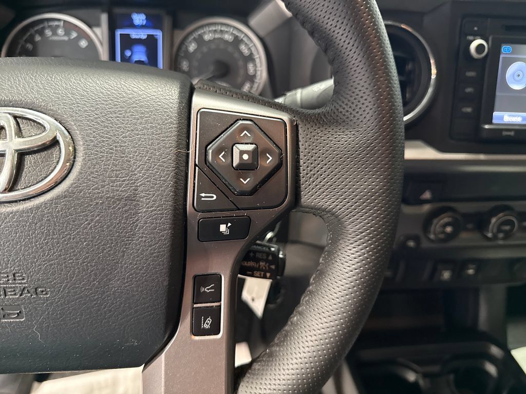 Used 2019 Toyota Tacoma SR5 RWD image 4