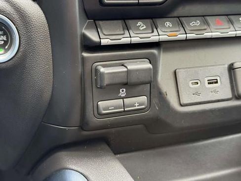 Used 2021 Chevrolet Silverado 1500 LT Trail Boss w/ Convenience Package II image 31