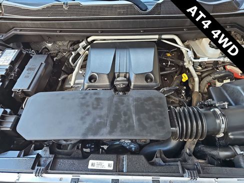 Used 2025 GMC Canyon AT4 w/ Nightfall Edition image 13