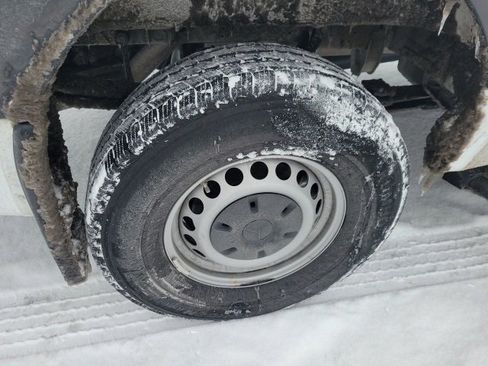 Used 2025 Mercedes-Benz Sprinter 2500 image 27