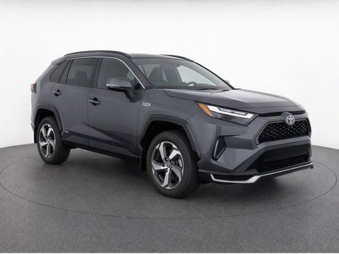 Used 2024 Toyota RAV4 SE w/ Weather & Moonroof Package AWD/4WD image 7