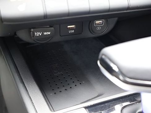 Used 2023 Hyundai Elantra SEL w/ Convenience Package FWD image 24