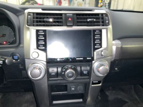 Certified 2021 Toyota 4Runner SR5 Premium w/ Moonroof Package AWD/4WD image 18