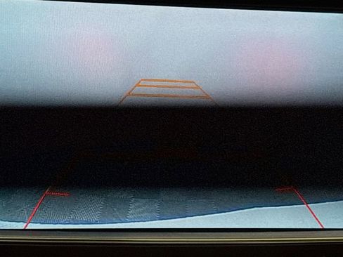 Used 2017 Cadillac XT5 Premium Luxury w/ Driver Assist Package image 15