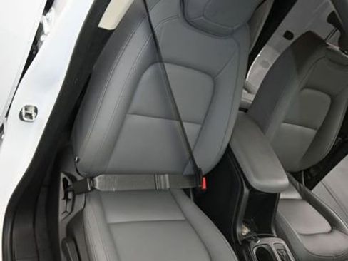 Used 2020 Chevrolet Colorado W/T w/ WT Convenience Package image 15