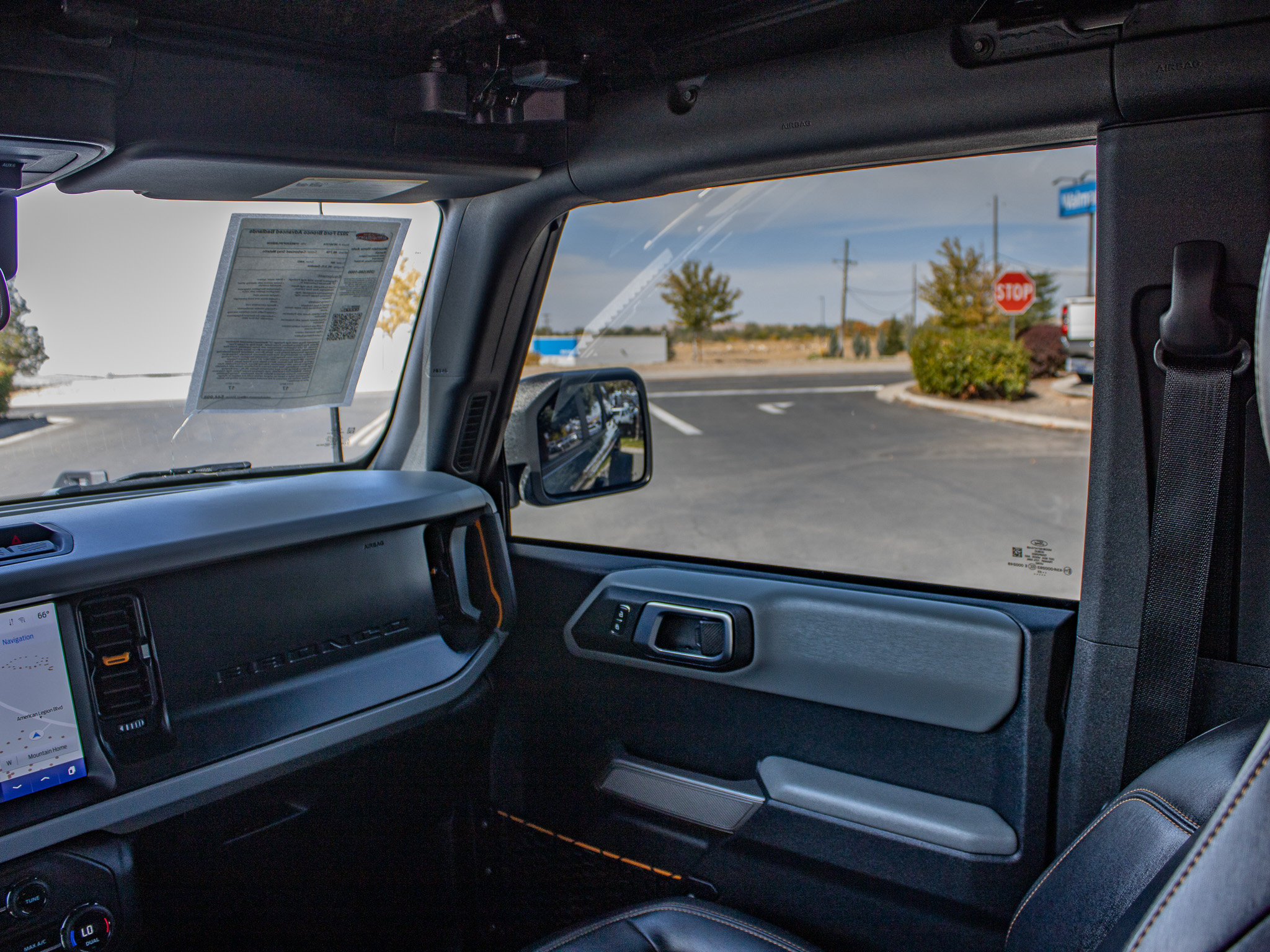 Used 2023 Ford Bronco Badlands w/ Sasquatch Package AWD/4WD image 16