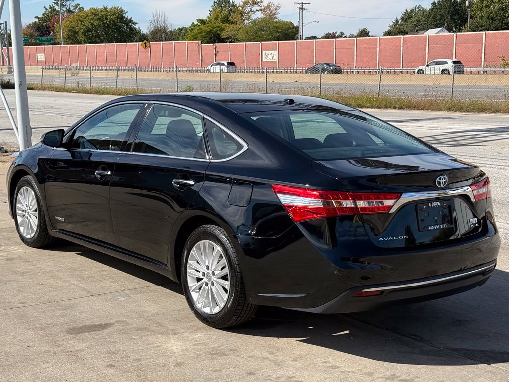 Used 2015 Toyota Avalon XLE Touring FWD image 10
