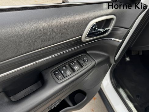 Used 2022 Jeep Grand Cherokee Limited image 10