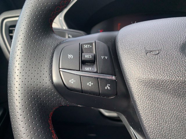 Used 2025 Ford Escape ST-Line Select AWD/4WD image 19
