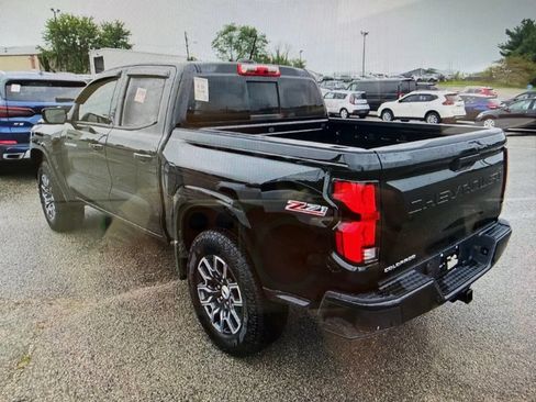 Used 2024 Chevrolet Colorado Z71 w/ Z71 Convenience Package 2 AWD/4WD image 5