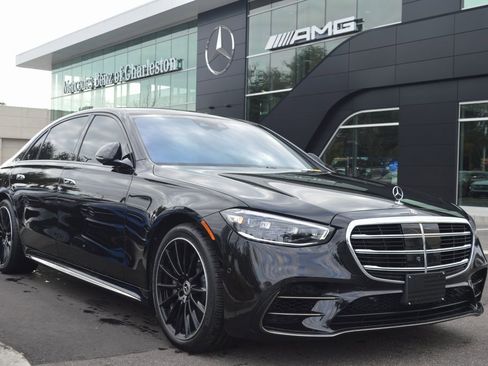 Used 2025 Mercedes-Benz S 580 4MATIC Sedan image 3
