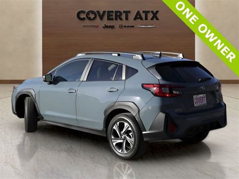 Used 2024 Subaru Crosstrek 2.0i Premium image 3