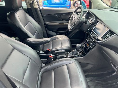 Used 2019 Buick Encore Essence FWD image 19
