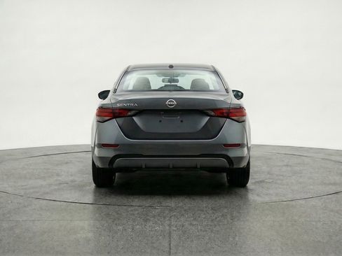 Used 2025 Nissan Sentra SV image 7