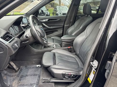 Used 2018 BMW X1 sDrive28i image 17