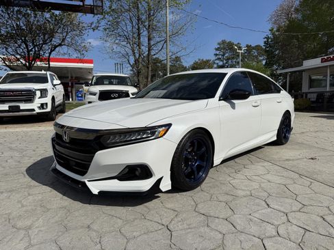 Used 2022 Honda Accord Sport image 9