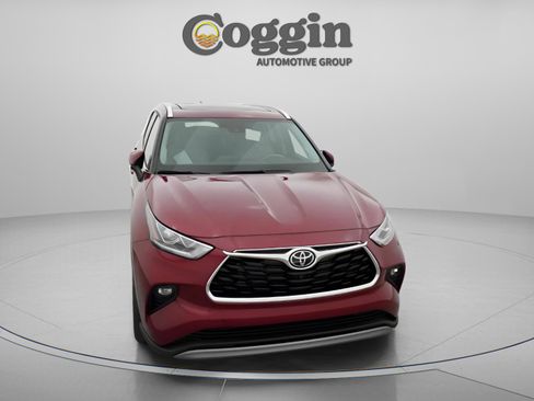 New 2026 Toyota Highlander Platinum AWD/4WD image 27