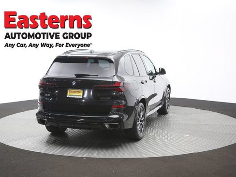 Used 2025 BMW X5 xDrive40i w/ M Sport Package AWD/4WD image 41