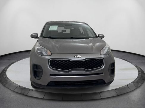 Used 2017 Kia Sportage LX w/ Option Group 012 FWD image 2