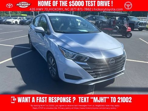 Used 2024 Nissan Versa SV FWD image 1