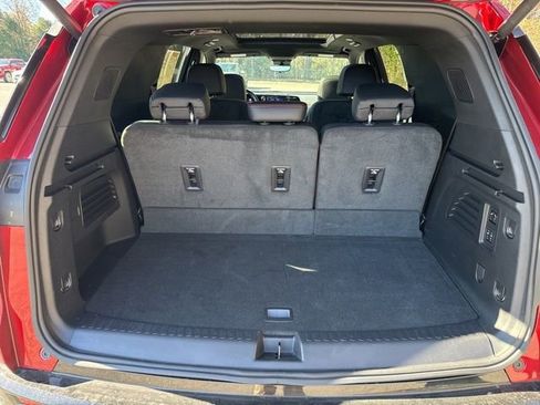 Used 2024 Chevrolet Traverse RS w/ LPO, Floor Liner Package image 29