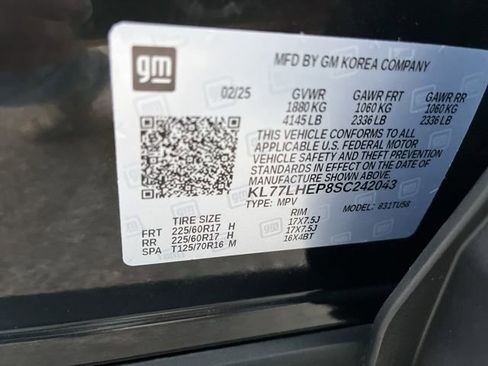 Used 2025 Chevrolet Trax LT w/ LT Convenience Package image 19