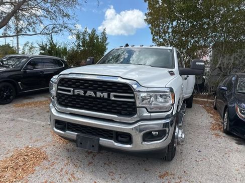 Used 2024 RAM 3500 Big Horn image 4