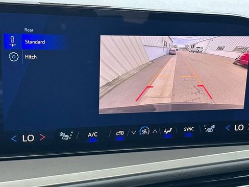 New 2026 Chevrolet Traverse LT w/ Sun and Wheel Package image 27