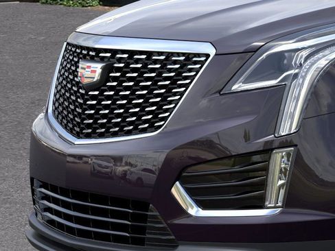 New 2025 Cadillac XT5 Luxury image 13