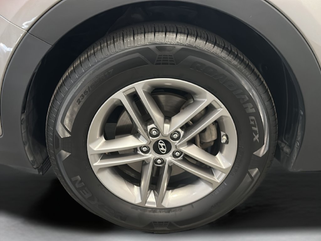 Used 2018 Hyundai Santa Fe Sport AWD/4WD image 9