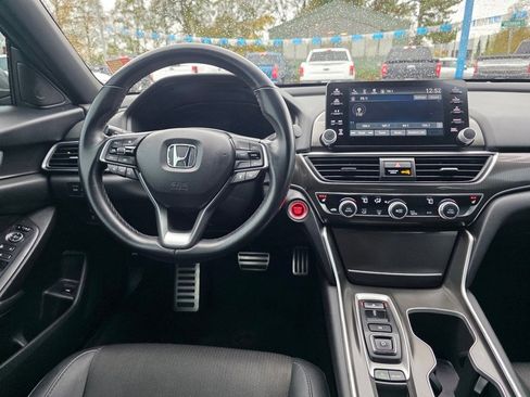 Used 2020 Honda Accord Sport image 11