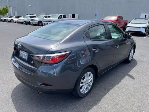 Used 2018 Toyota Yaris iA FWD image 5